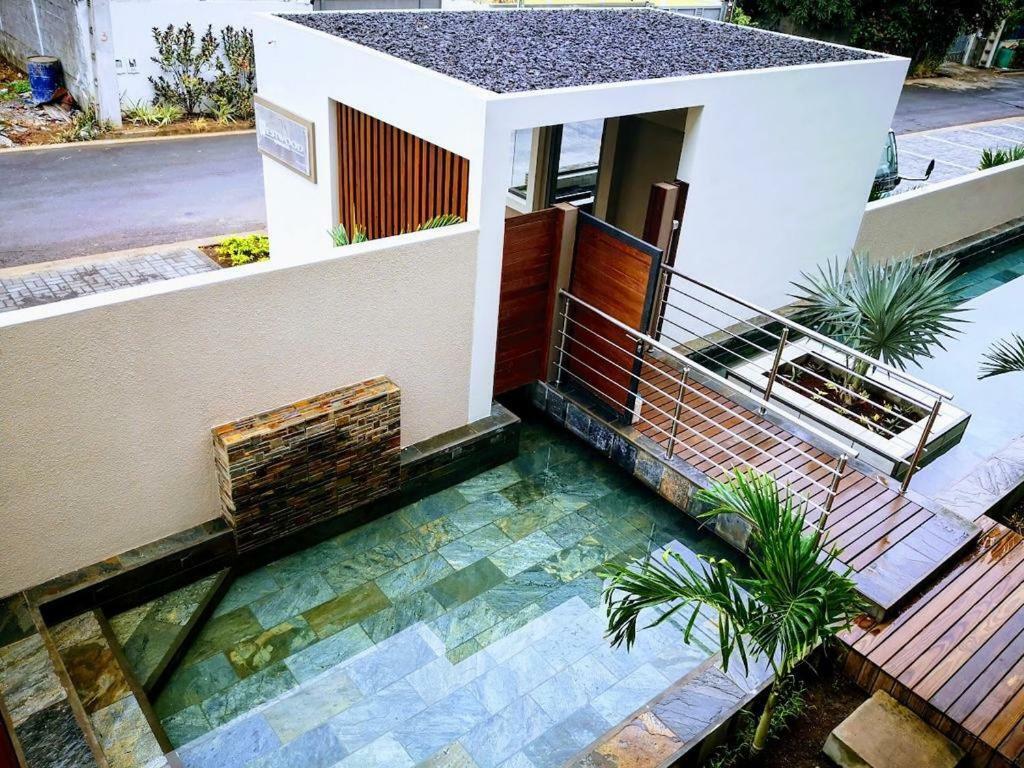 2 Bedroom Flat 15 Mins Walk From Flic En Flac Beach Buitenkant foto