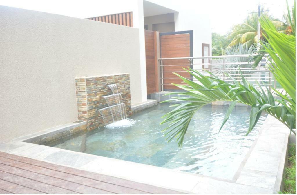 2 Bedroom Flat 15 Mins Walk From Flic En Flac Beach Buitenkant foto