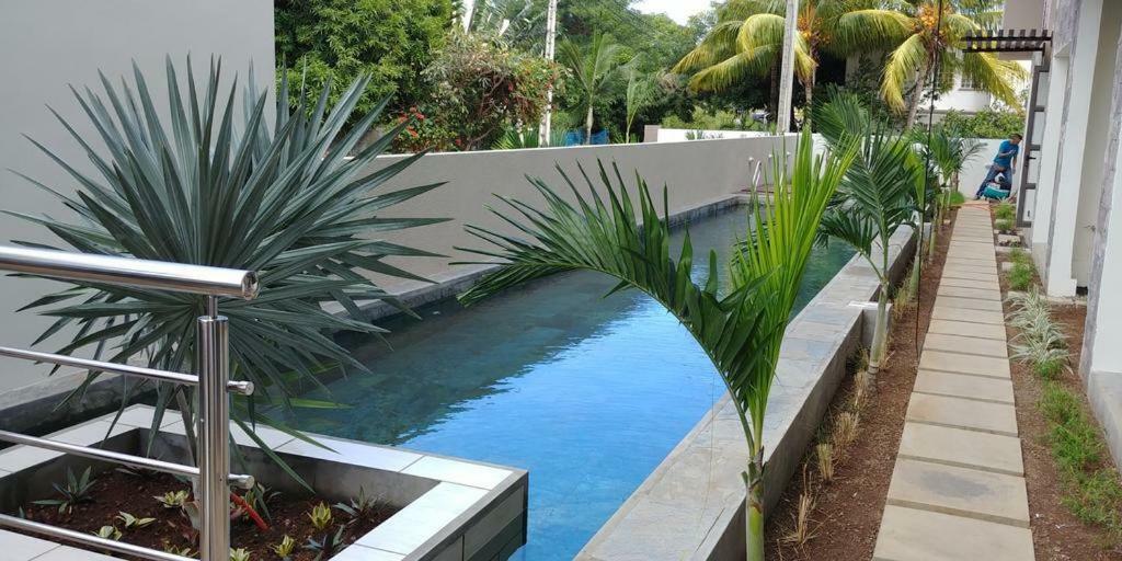 2 Bedroom Flat 15 Mins Walk From Flic En Flac Beach Buitenkant foto