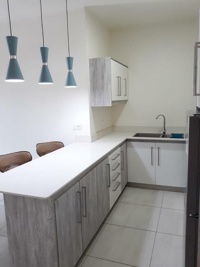 2 Bedroom Flat 15 Mins Walk From Flic En Flac Beach Buitenkant foto